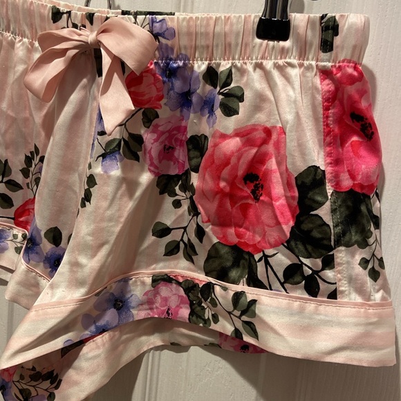 Victoria’s Secret Floral Vine Stripe Satin Sleep Shorts - Picture 3 of 15